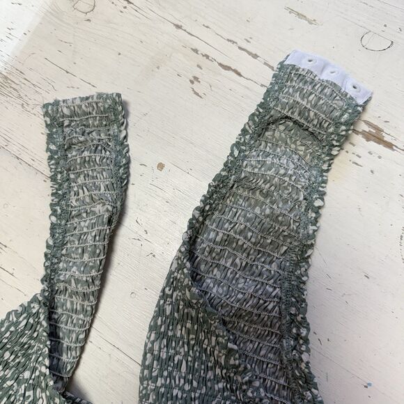 Ambiance Women's Size Medium Green Short Sleeve Lace Up Body Suit - Picture 7 of 16